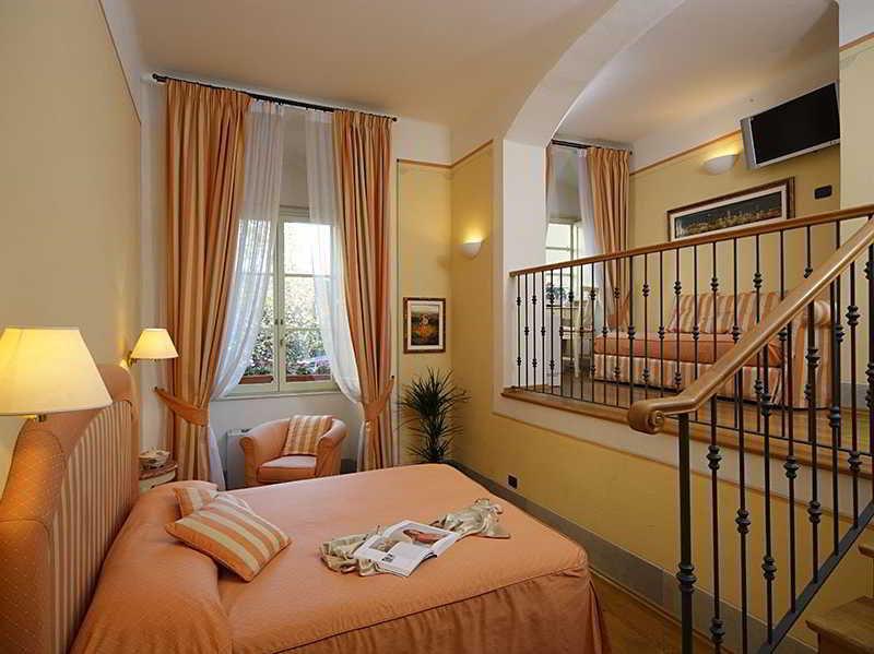 A Palazzo Busdraghi Residenza D'Epoca Bed & Breakfast Lucca Ruang foto